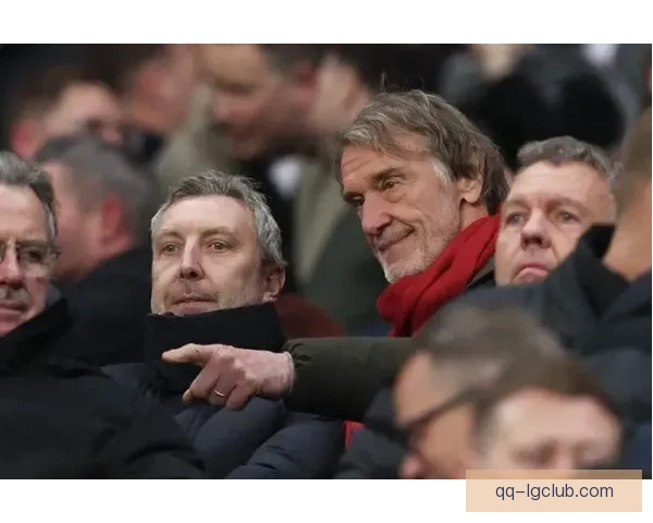 曼联战绩不佳引发裁员风波 球队管理层面临巨大压力